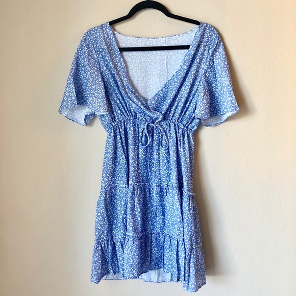 M LEFT - Flutter Sleeve Faux Wrap Mini Dress - Picture 3 of 6